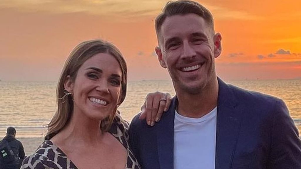 Lee Elliott attends the Australian Open without his wedding ring