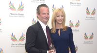 Lisa Kudrow ‘Recently Found’ Secret Note From Matthew Perry After His Death
