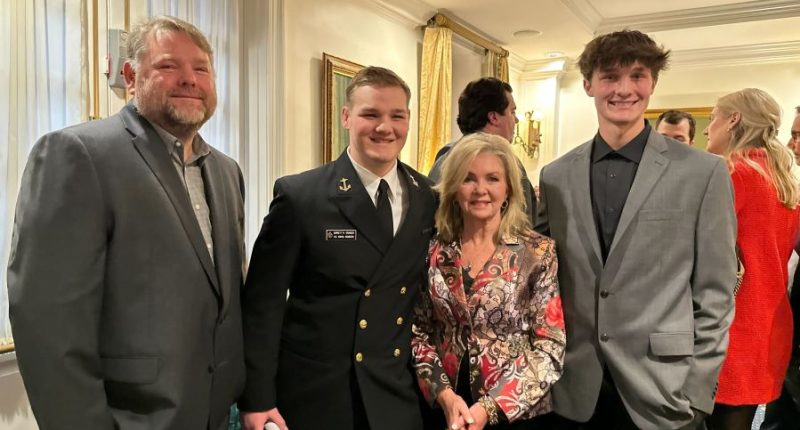 Locals travel to Washington for inauguration