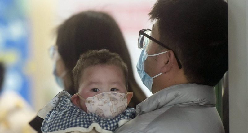 Patients caught in Chinese virus outbreak develop pneumonia 'between three and five days later'