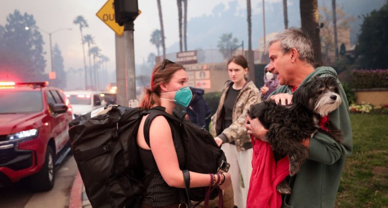 Photos: Los Angeles wildfire engulfs Pacific Palisades