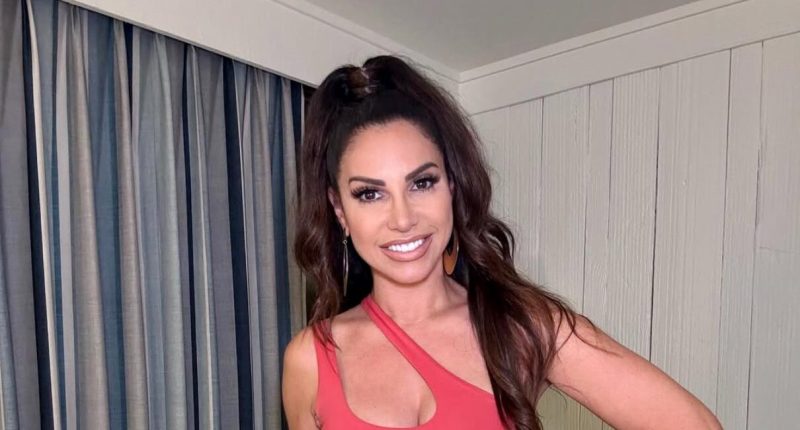 'RHONJ' Jennifer Aydin Complains After Luggage is Left at Airport