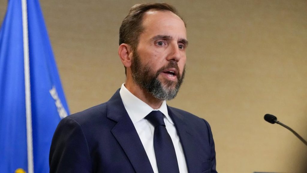 Special counsel appeals judge ruling to block release of Trump report