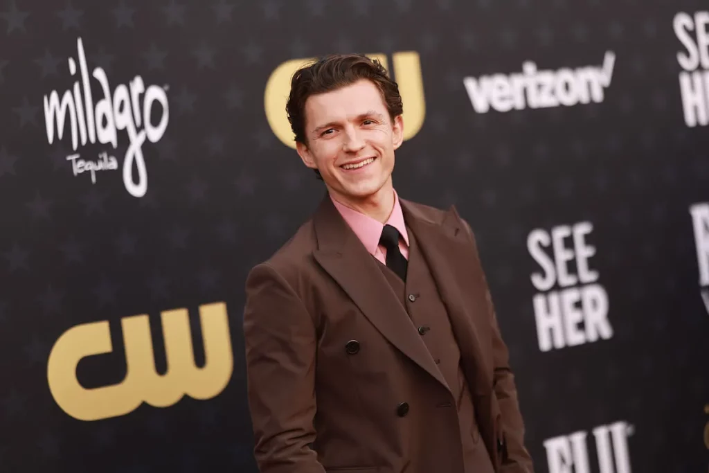 The 1 Sentence of Advice That Helped Tom Holland Quit Drinking: 'Really Rang True'