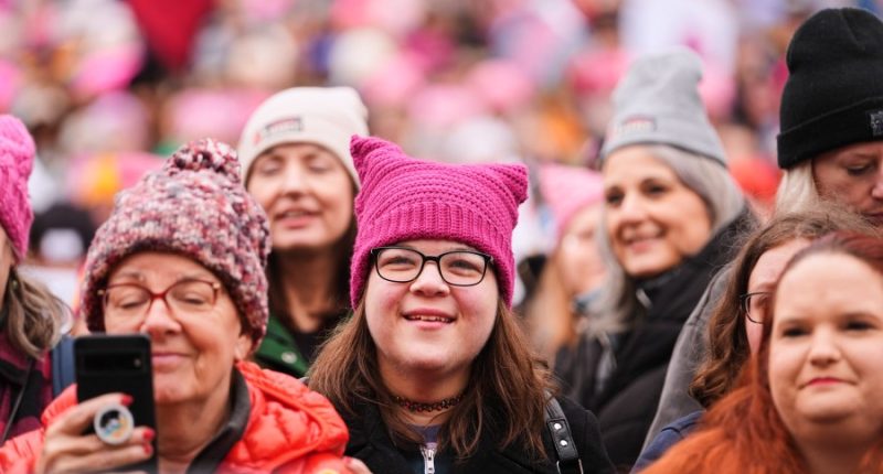 Thousands march in Washington days before Trump takes office