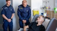 A tourist who had his leg amputated after becoming trapped between rocks while kayaking a river in Tasmania is returning home following a two-month stay in hospital.