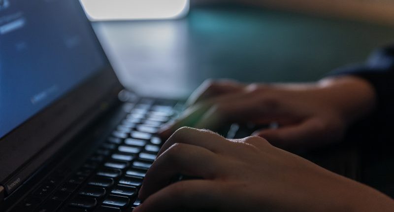 Trump orders 'blackout' for federal health agencies