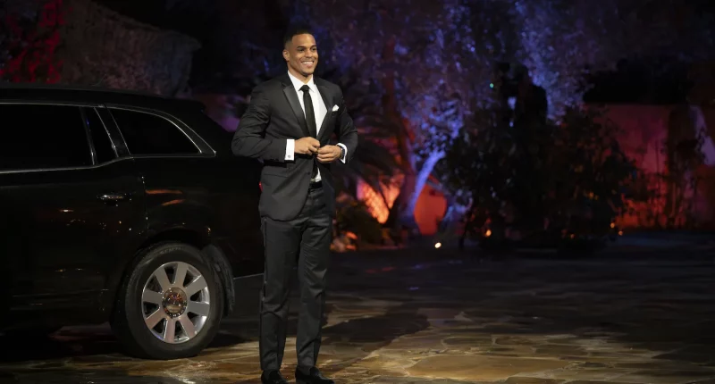 Who Goes Home in the First Rose Ceremony?