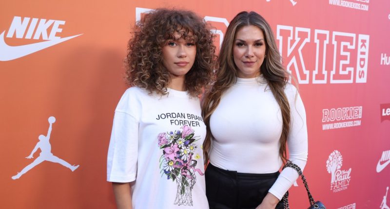 tWitch’s Stepdaughter Weslie Defends Mom Allison Holker
