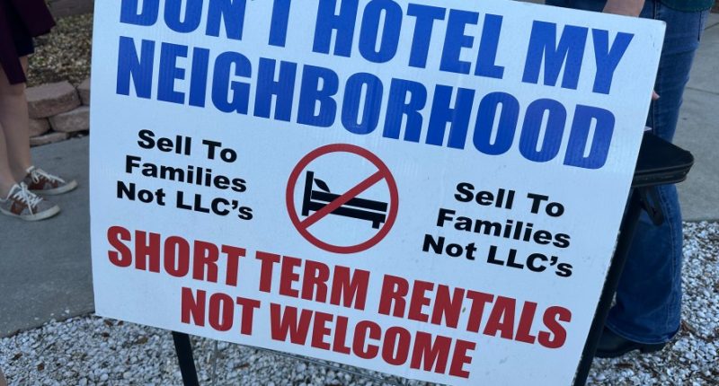 'Don't hotel my neighborhood': Residents press Pinellas commission on short-term rental rules