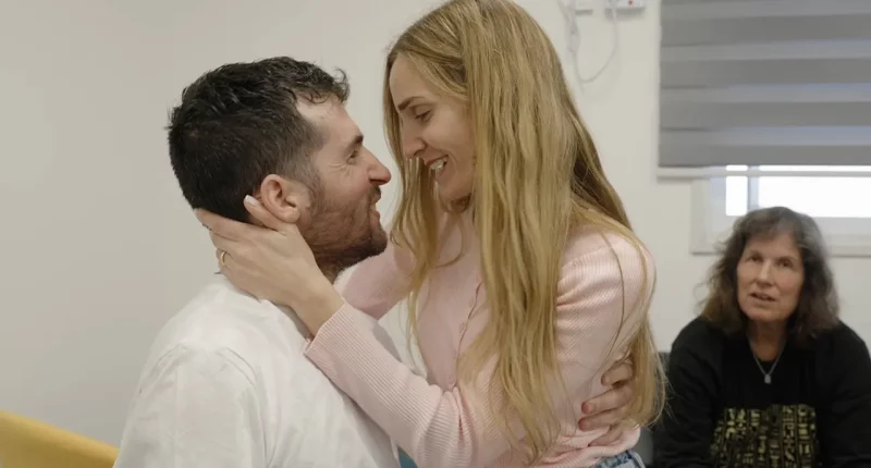 American-Israeli hostage released by Hamas embraces his wife, family after being apart for nearly 500 days