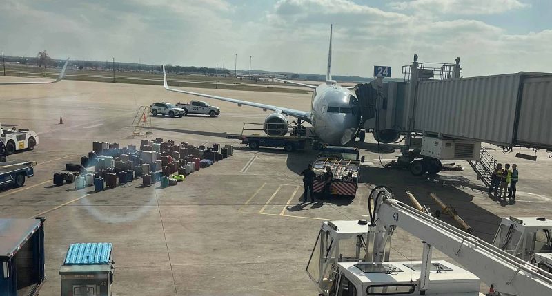 Flight delayed by 'bomb threat' over passenger's Wi-Fi network name