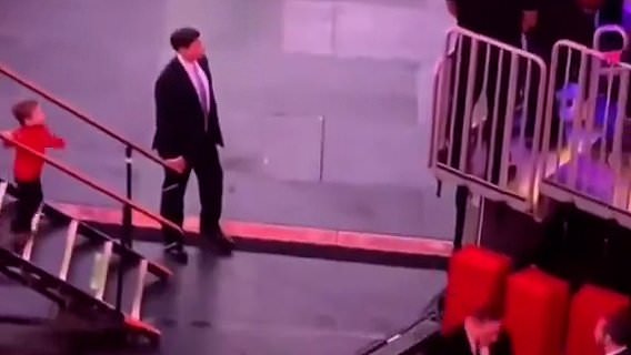 Heavily edited video to claim Elon Musk has 'abandoned' son X