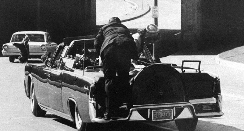 Heroic Secret Service agent Clint Hill dies aged 93