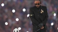 Is the Super Bowl halftime singer lip syncing? Check for these signs