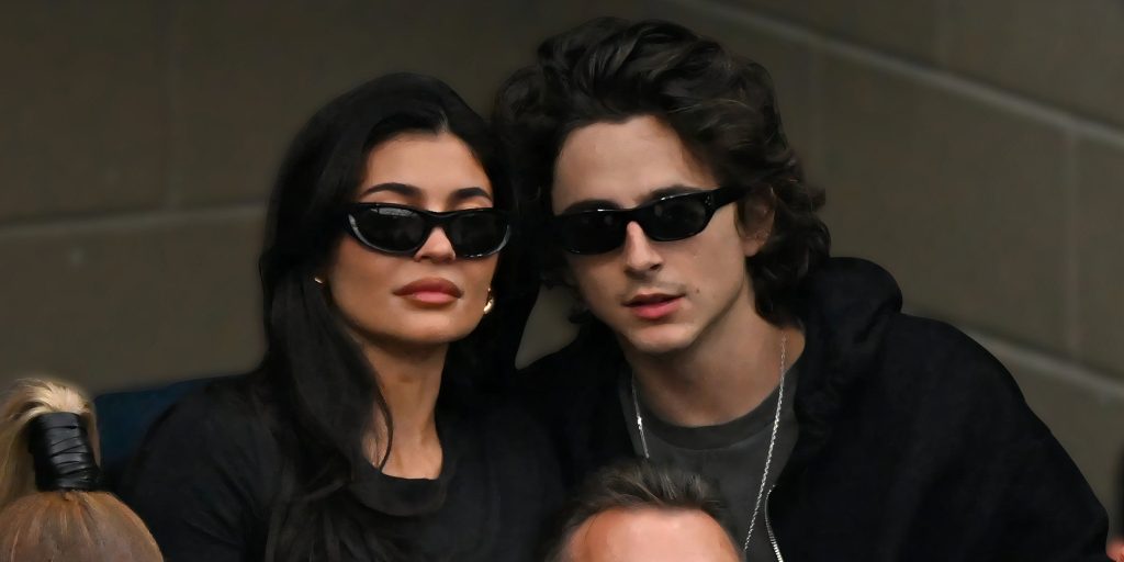 Kylie Jenner Steps Out With Timothée Chalamet In Jaw-dropping Backless Gown
