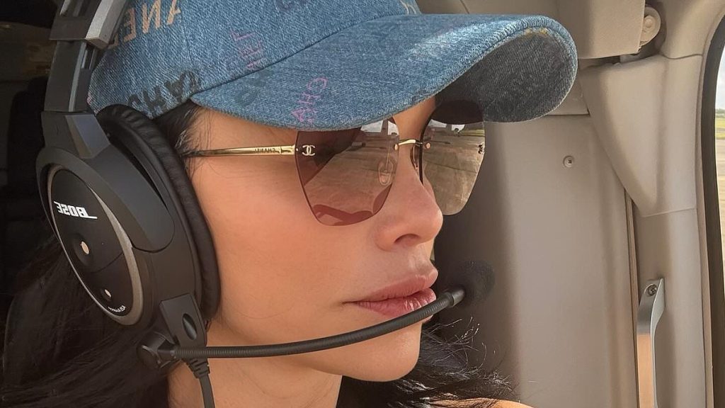 Lauren Sanchez shares cryptic message about troubled start to the year