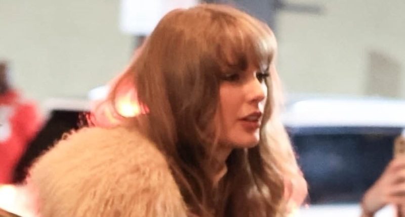 Taylor Swift enjoys girls' night ahead of Travis Kelce's Super Bowl