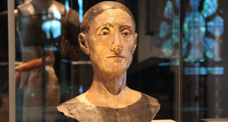 The REAL face of Henry VII? Experts to scan 500-year-old effigy head