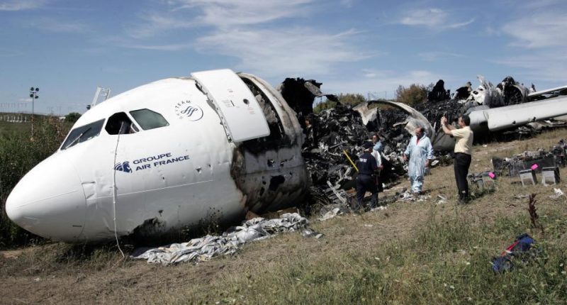 Wreckage of Air France Flight 358 at Toronto Pearson International Airport; all 309 passengers and crew survived.