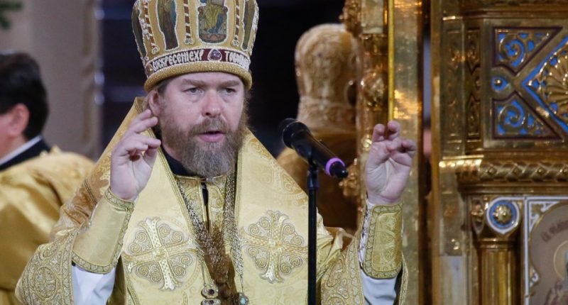 Bishop Tikhon Shevkunov giving a speech.