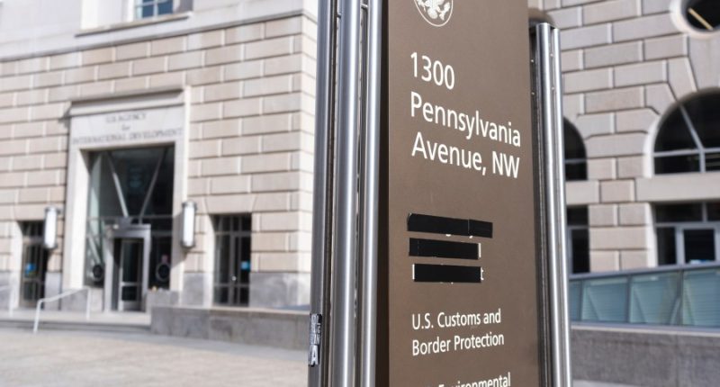 USAID workers will be given 15 minutes to clear their workspaces as the agency gets dismantled