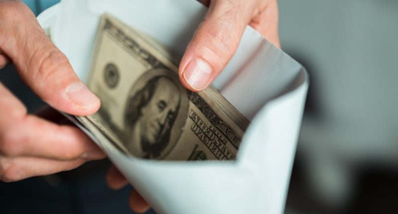 'Bank jugging' on the rise in Southern California, police warn