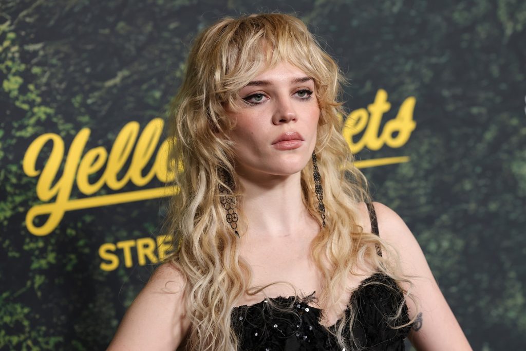 'Mr. & Mrs. Smith' eyeing Sophie Thatcher for Season 2 at Amazon