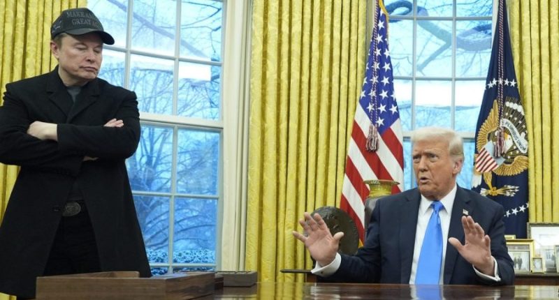 21 staffers in office overtaken by DOGE resign