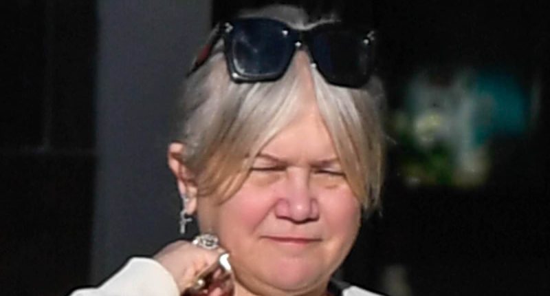80s sitcom star looks unrecognizable on a rare outing... guess who?