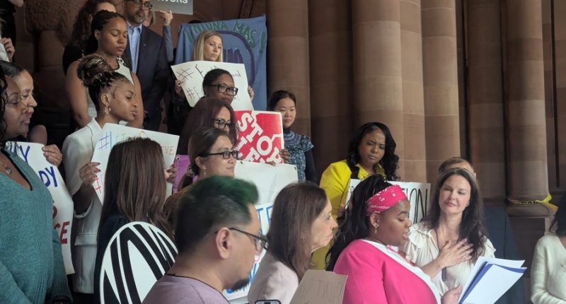 Ashley Judd backs New York bill to protect survivors, target traffickers