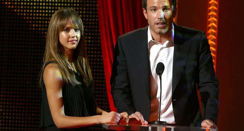 Ben Affleck and Jessica Alba Have a 'Strong Connection' and 'Undeniable' Chemistry, Source Says