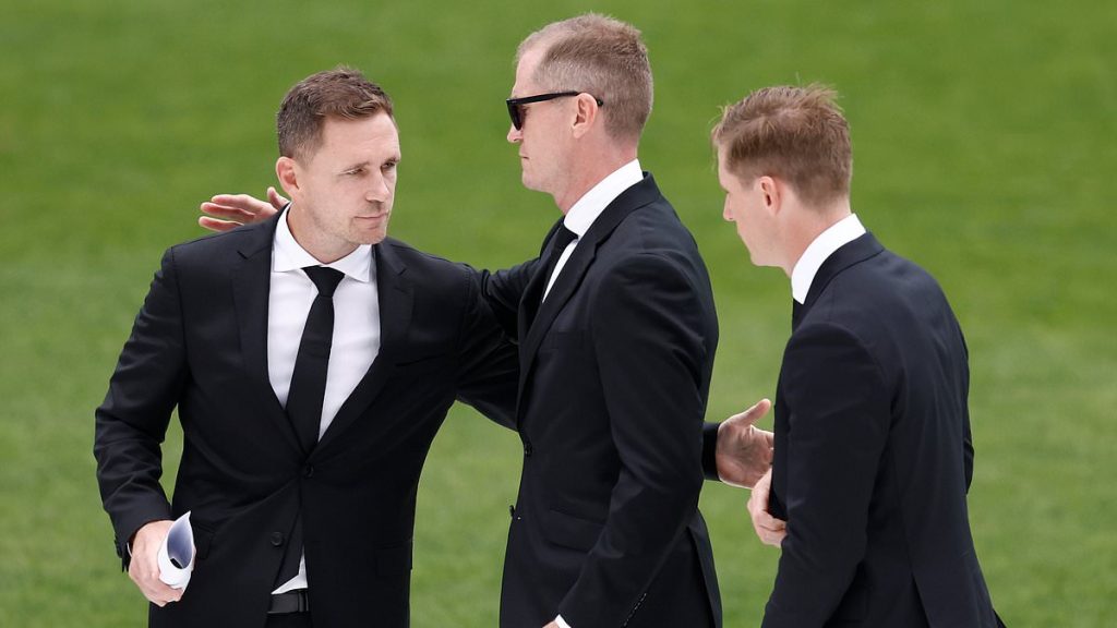 Broken-hearted brothers farewell AFL star Troy Selwood as thousands pay tribute at funeral