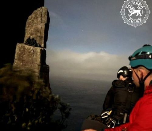 Climbers rescued from top of sheer rock in Tasmania
