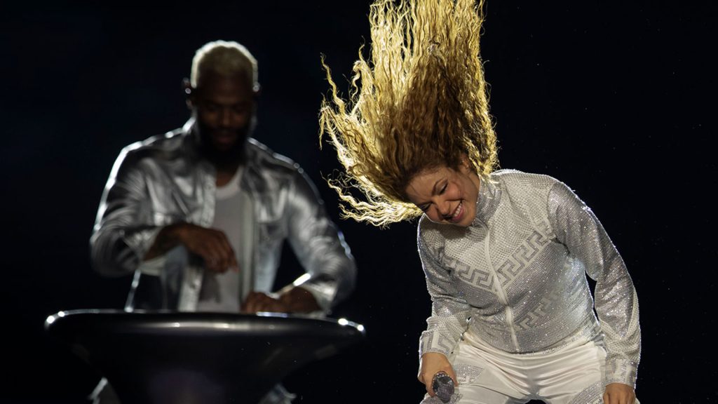 Colombian superstar Shakira cancels her concert in Lima after being hospitalized