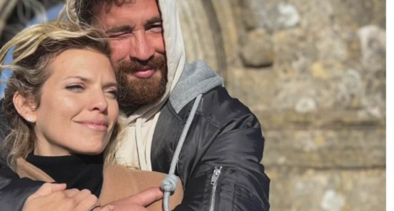 Danny Cipriani clarifies his relationship status
