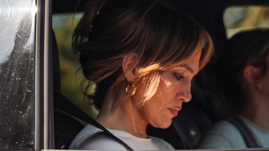 Devastated Jennifer Lopez emerges after trying to 'save' hairstylist