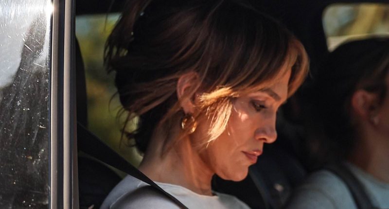 Devastated Jennifer Lopez emerges after trying to 'save' hairstylist
