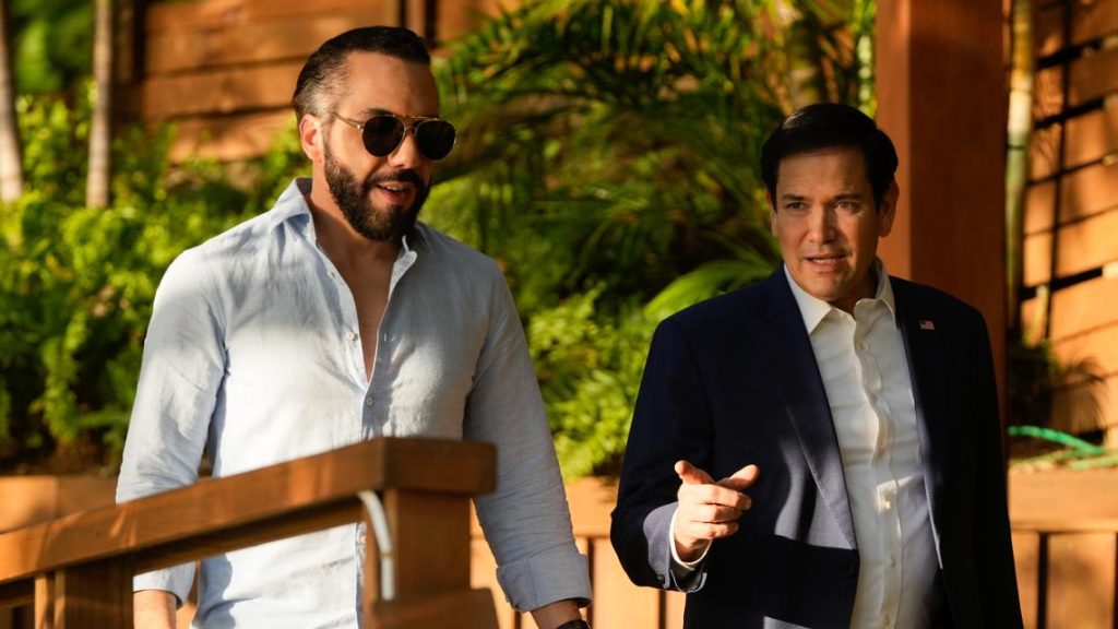 El Salvador agrees to take US deportees regardless of nationality