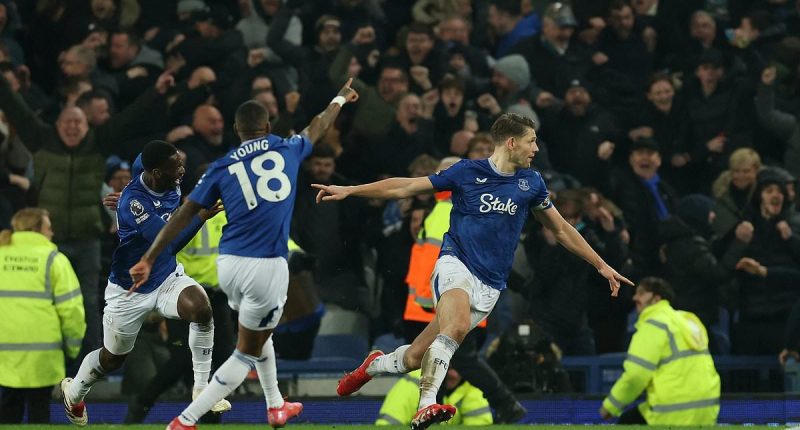 Everton 2-2 Liverpool: James Tarkowski scores stoppage-time equaliser in dramatic ending to final Merseyside derby at Goodison Park