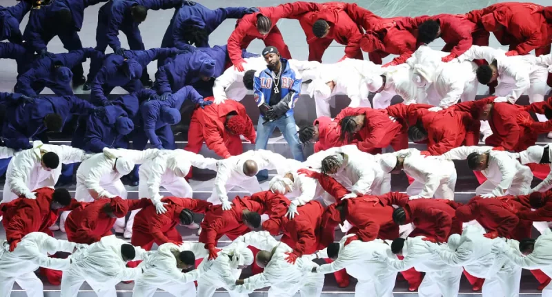 Fans React to ‘World’s Biggest Hater’ Kendrick Lamar's Halftime Performance