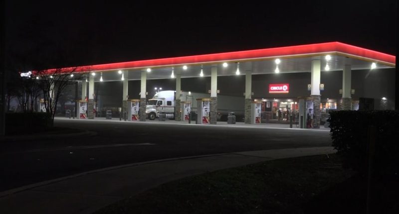 JSO: Man dead after being shot at Jacksonville Circle K