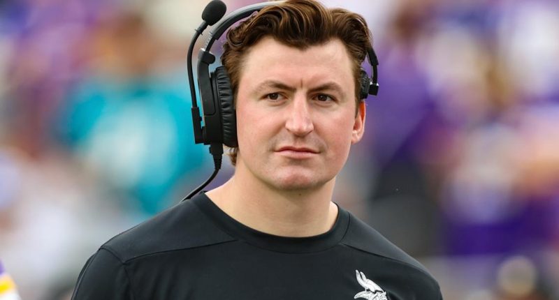 Jaguars hire new OC Grant Udinski