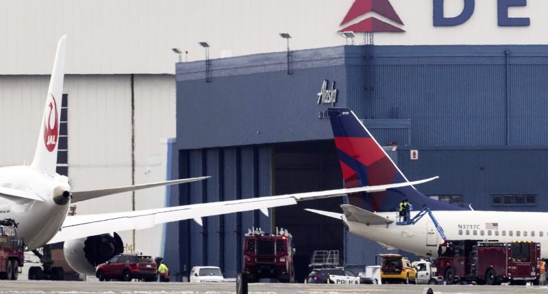 Japan Airlines plane clips Delta flight at Sea-Tac airport
