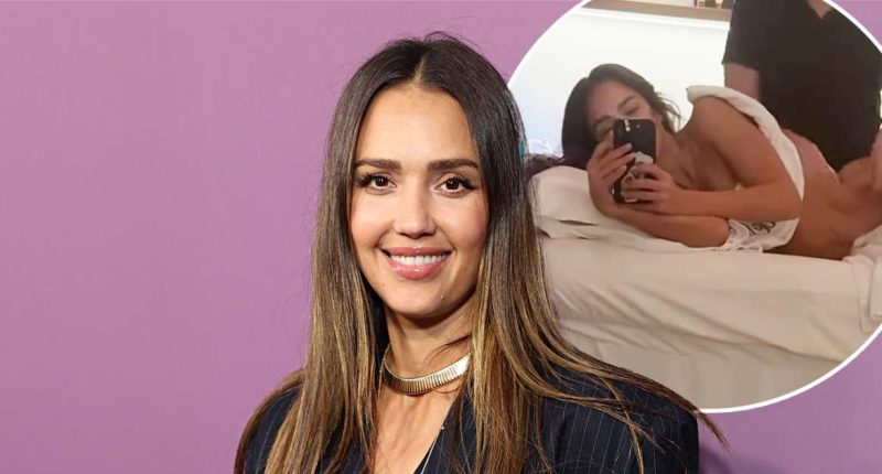 Jessica Alba Strips Down for Detox Massage After Cash Warren Split