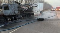 Lincoln fire departments respond to I-55 semi-truck fire 