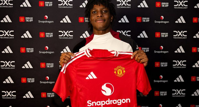 Man United announce £29.4m transfer for Lecce left back Patrick Dorgu, who becomes Ruben Amorim's second signing to strengthen his 3-4-3 system
