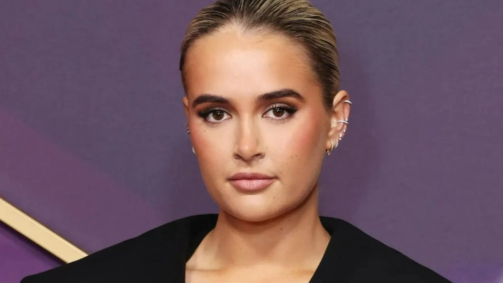 Molly-Mae Hague and Pamela Anderson lead the glam on the Baftas red carpet in stunning outfits