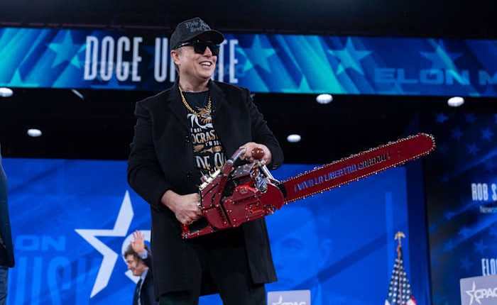 Musk gives all federal workers 48 hours to explain what they did last week