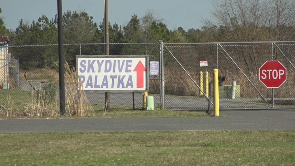 Plane that crash in Flagler County was headed to skydive training center